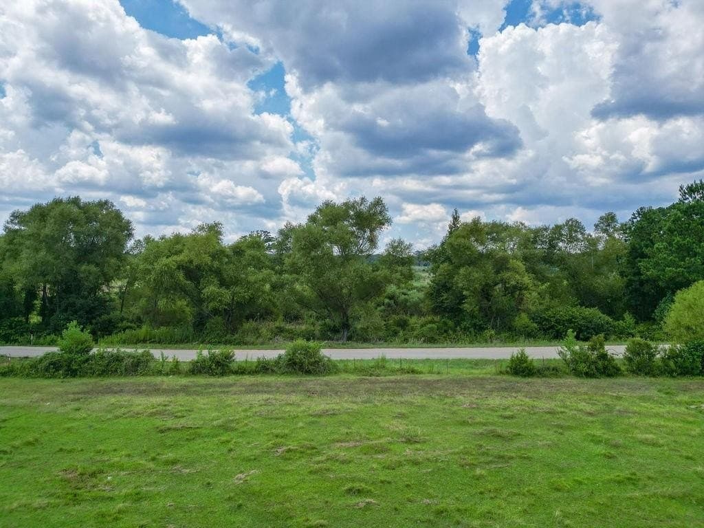 8.65 acres in Smith County - photo 3