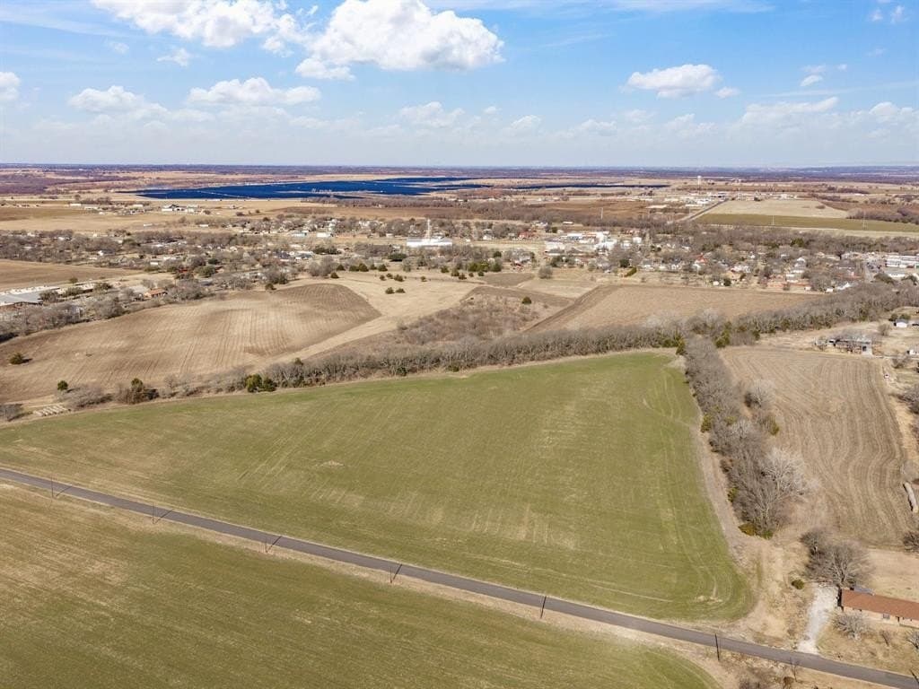 13.66 acres in Ellis County - photo 8