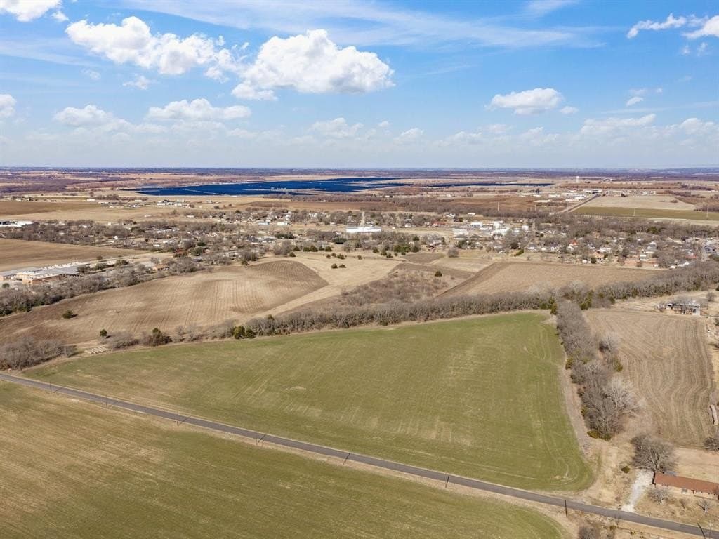 13.66 acres in Ellis County - photo 9