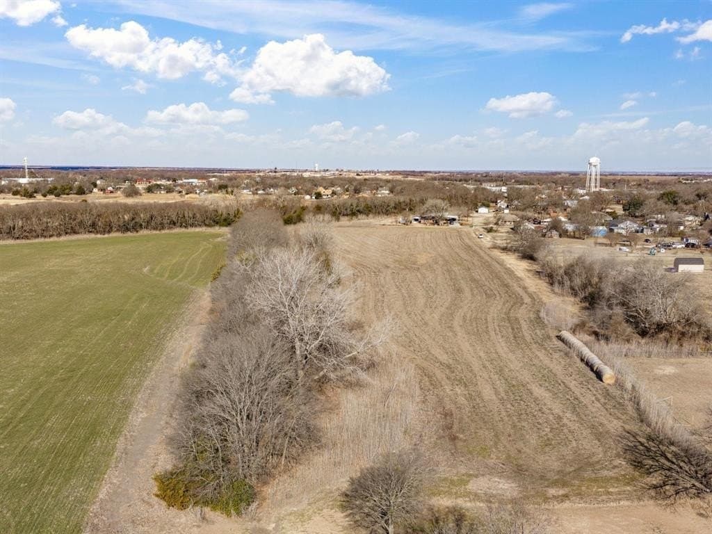 13.66 acres in Ellis County - photo 24