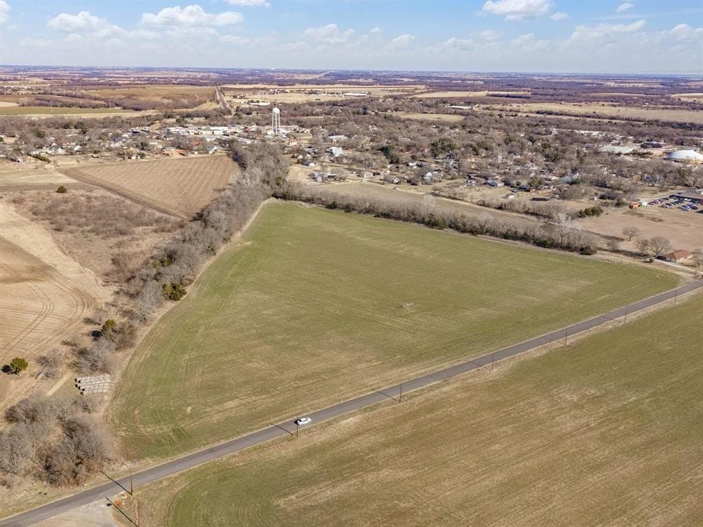 13.66 acres in Ellis County - photo 13