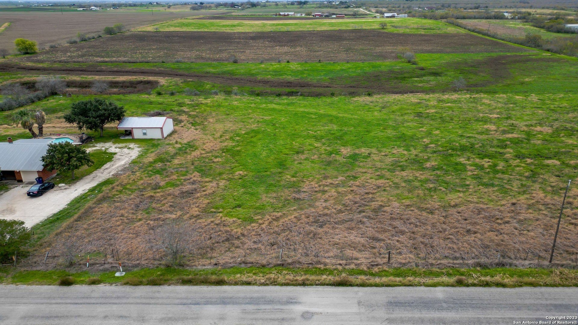 1.25 acres in Guadalupe County - photo 3