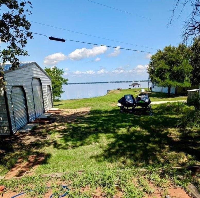 716 Lakeshore Drive