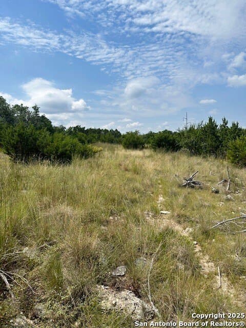 1.28 acres in Comal County - photo 3