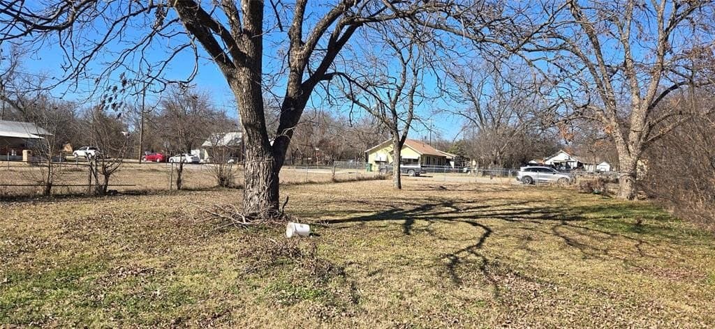 0.2 acres in Cooke County - photo 4