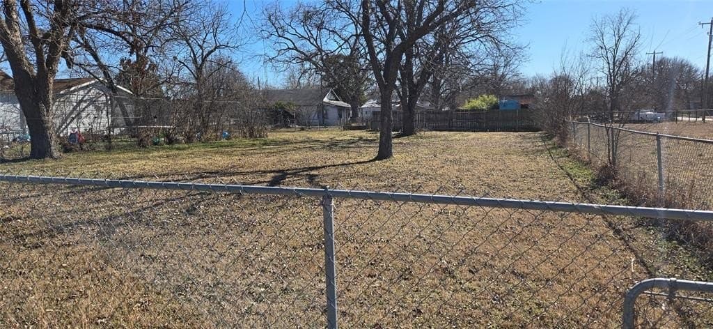 0.2 acres in Cooke County - photo 5