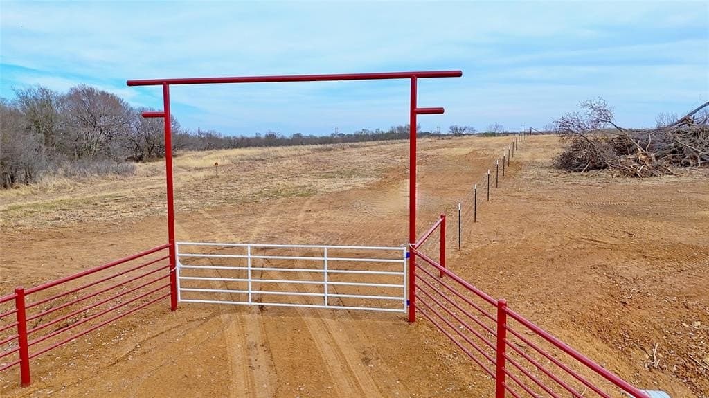 41.3 acres in Montague County - photo 7