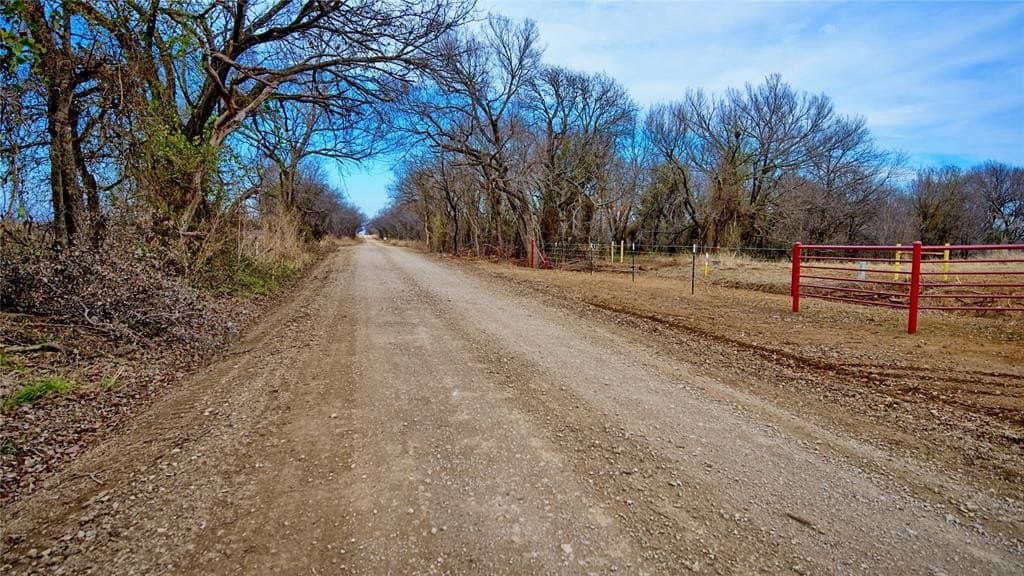 41.3 acres in Montague County - photo 3