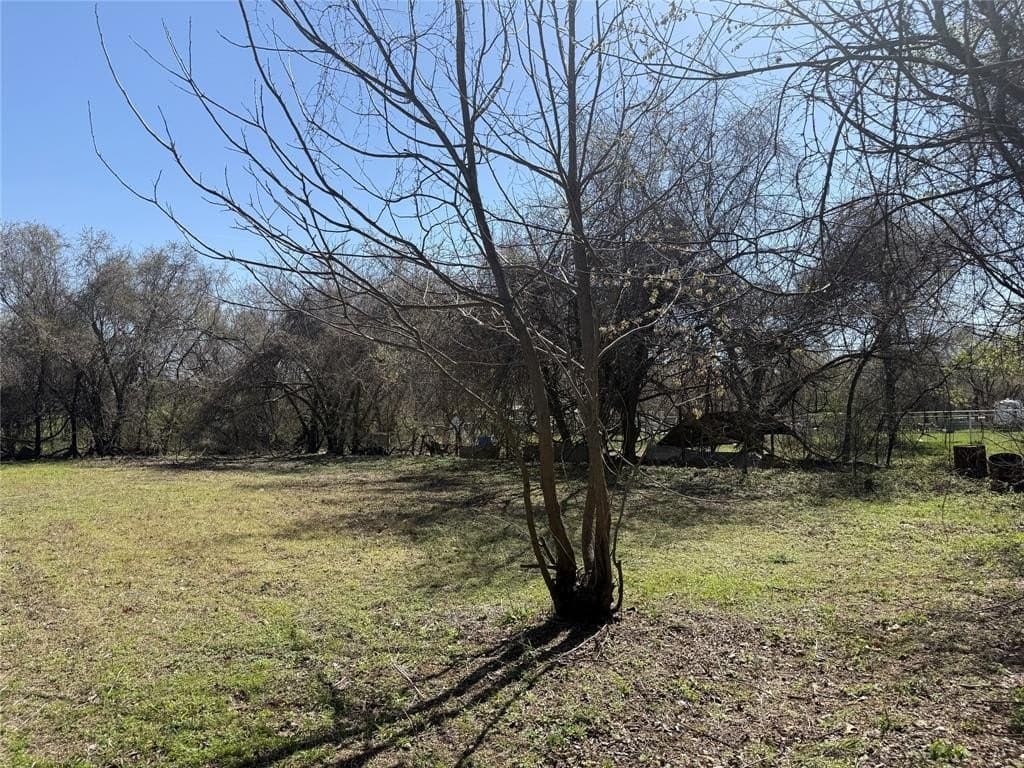 3.15 acres in Tarrant County - photo 4