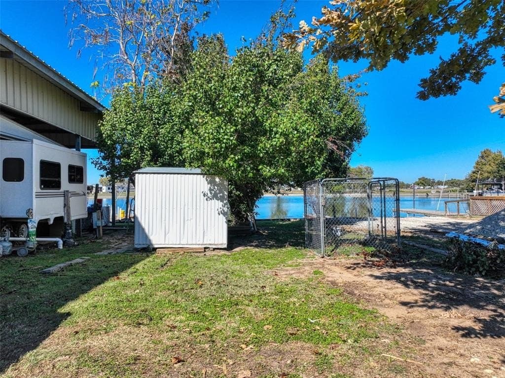 0.06 acres in Navarro County - photo 9