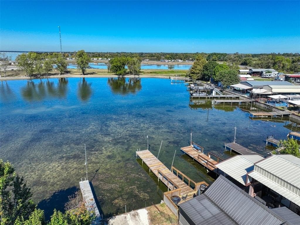 0.06 acres in Navarro County - photo 19