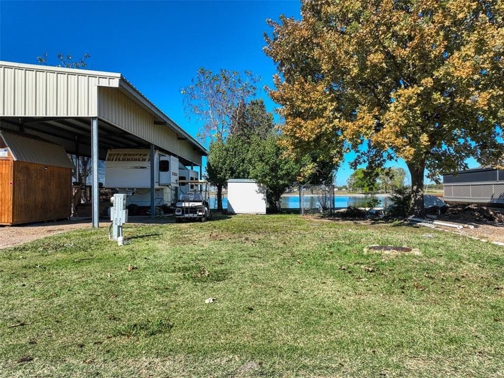 0.06 acres in Navarro County - photo 6