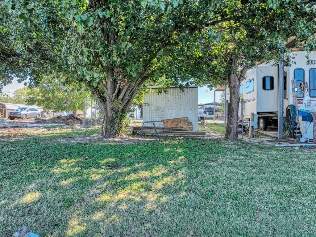 0.06 acres in Navarro County - photo 14