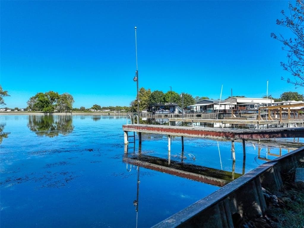 0.06 acres in Navarro County - photo 17