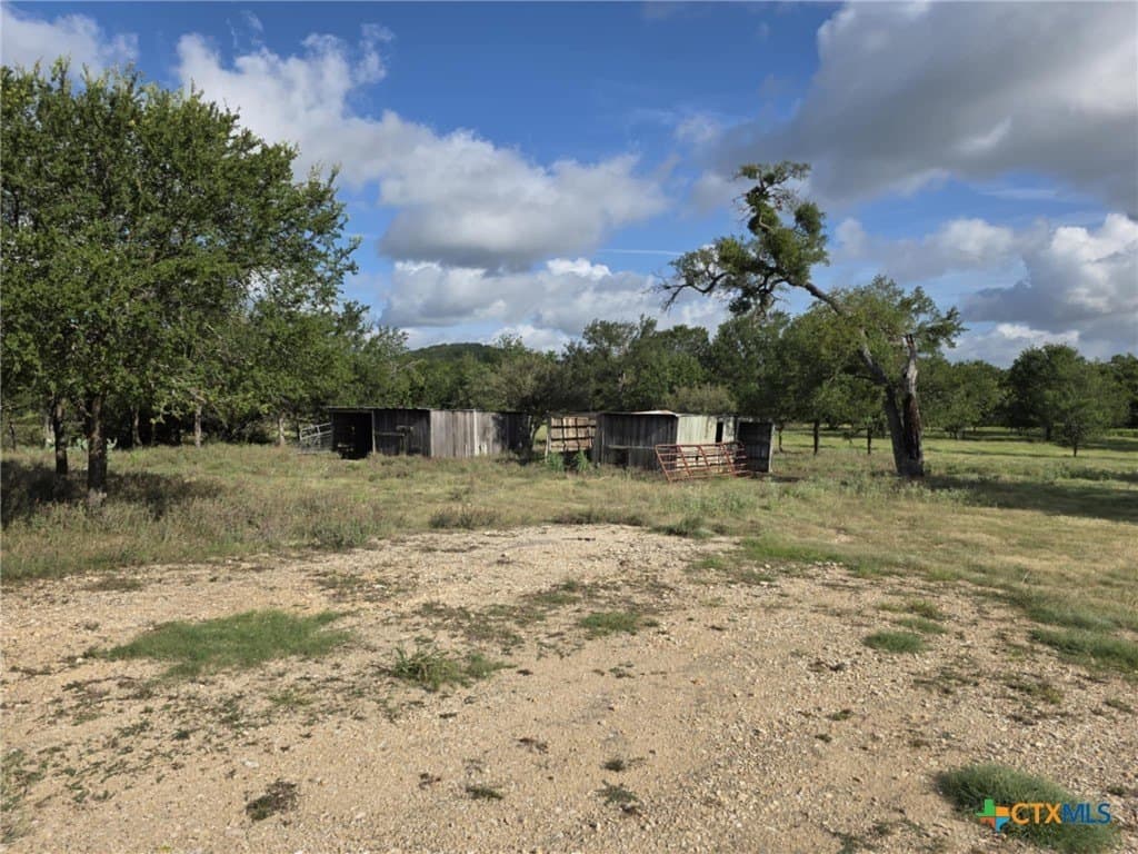 10 acres in Bell County - photo 8