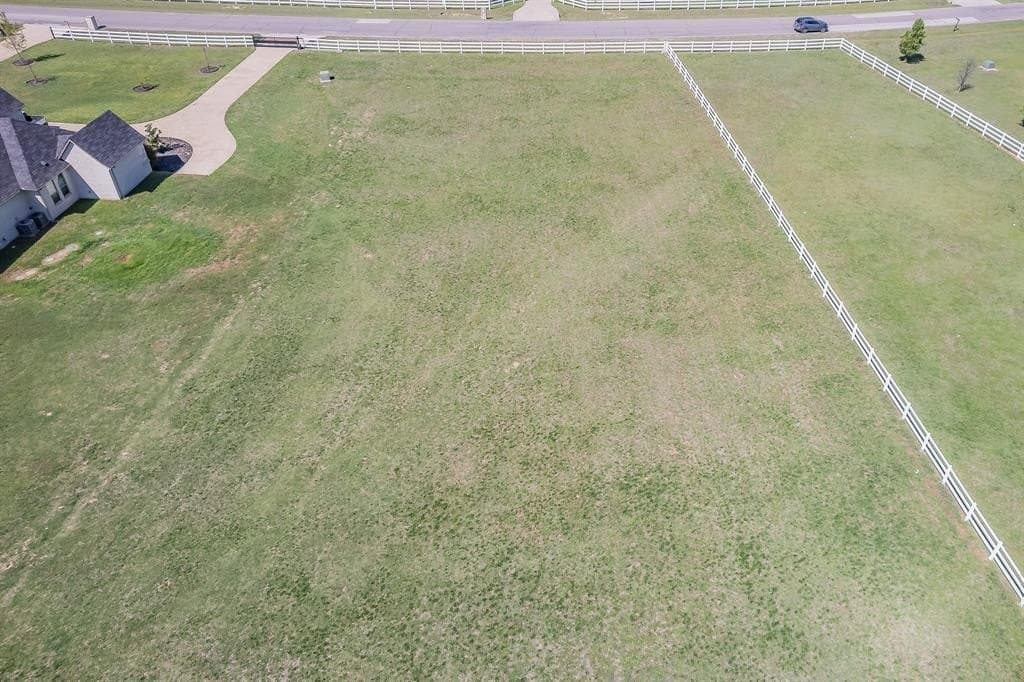 1.5 acres in Tarrant County - photo 9