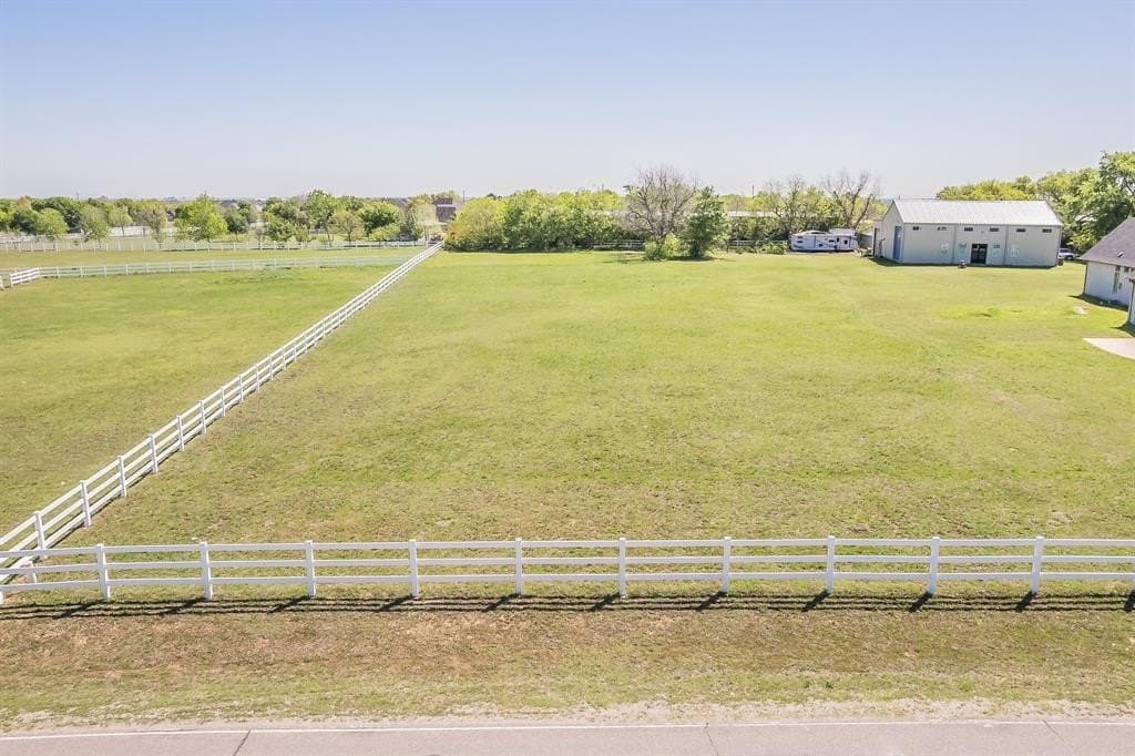 1.5 acres in Tarrant County - photo 10