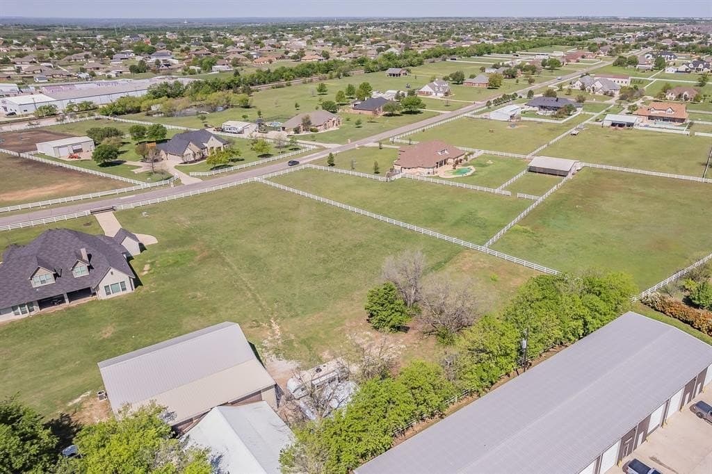 1.5 acres in Tarrant County - photo 5