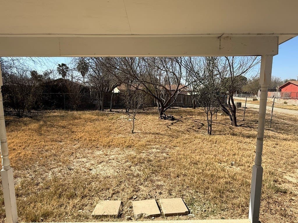 10,905 acres in Maverick County - photo 17