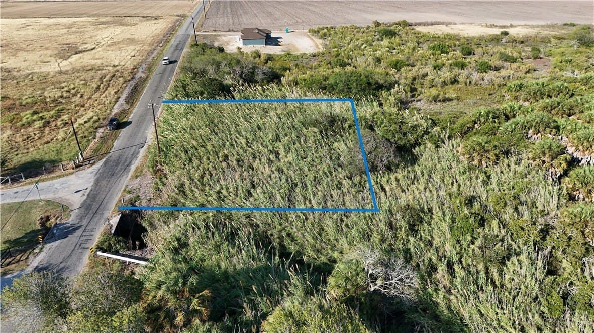 0.79 acres in San Patricio County - photo 5