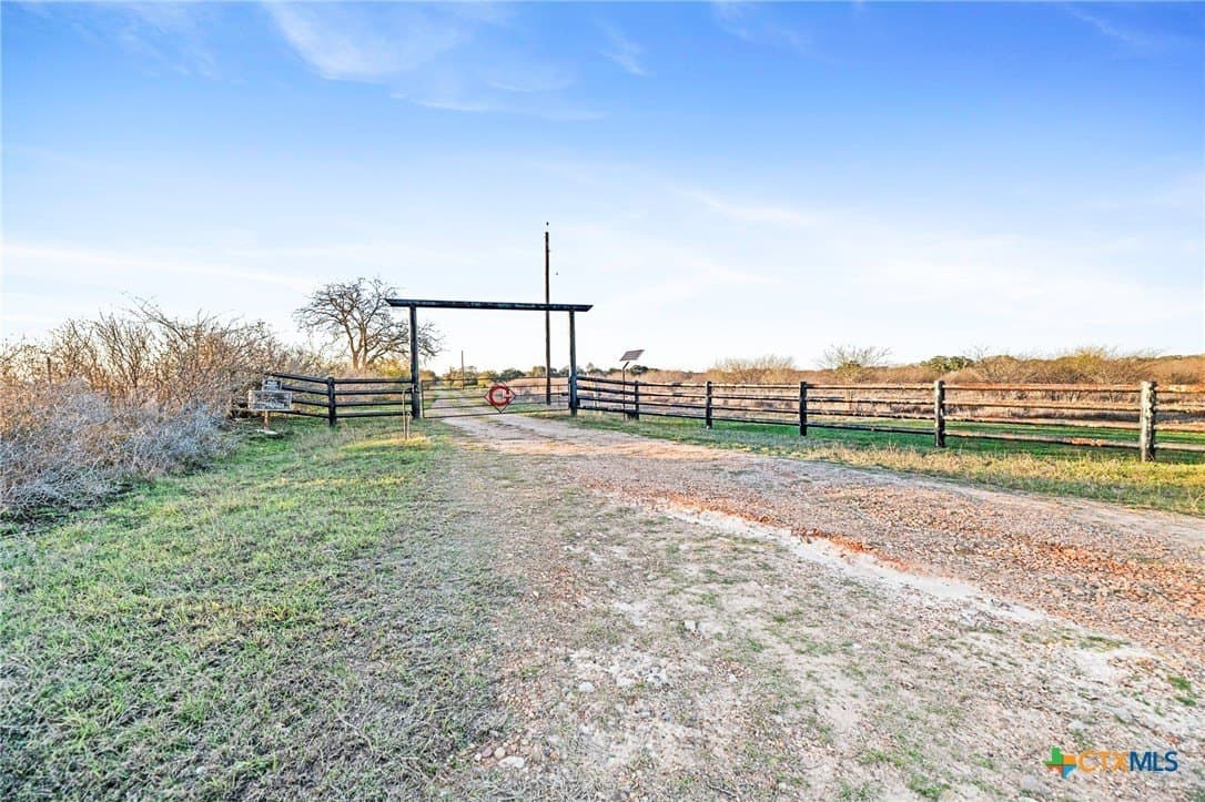 170 acres in DeWitt County - photo 47