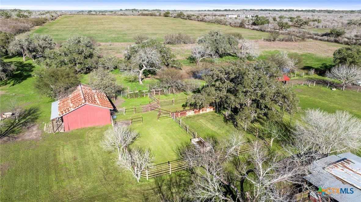 170 acres in DeWitt County - photo 48