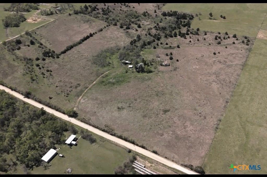 20 acres in Milam County - photo 5