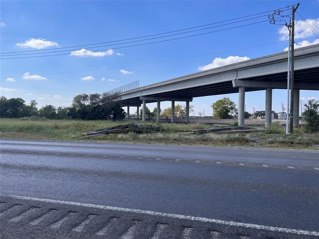0.69 acres in Dallas County - photo 9