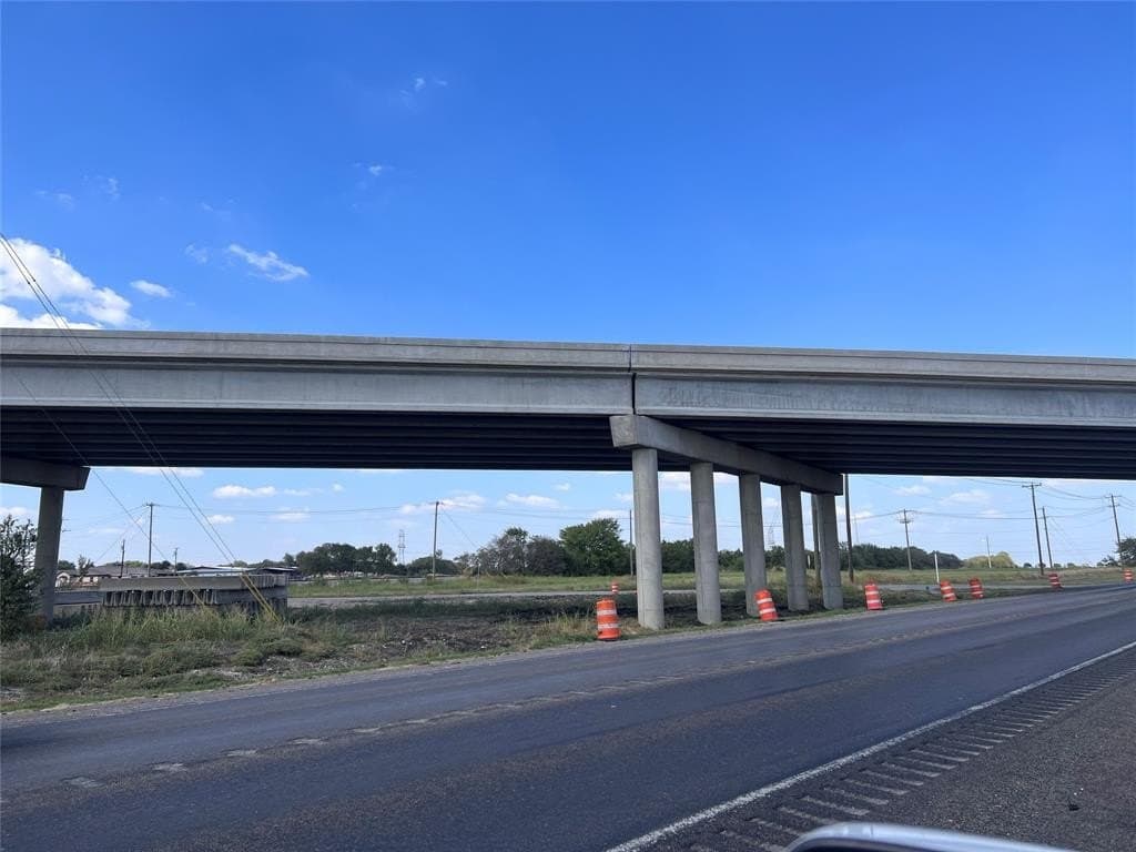 0.69 acres in Dallas County - photo 17