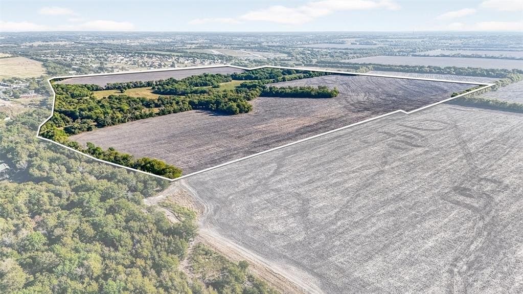130.44 acres in Collin County - photo 5