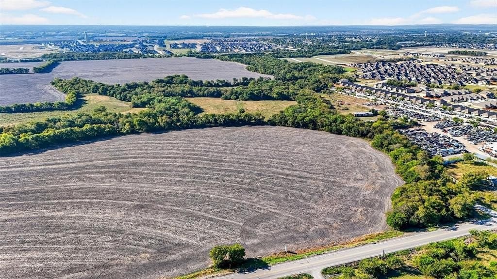 130.44 acres in Collin County - photo 24