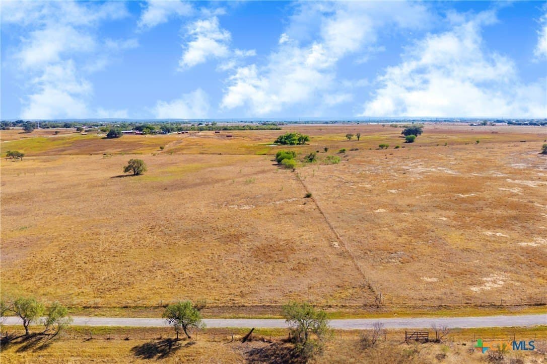 27 acres in Guadalupe County - photo 12