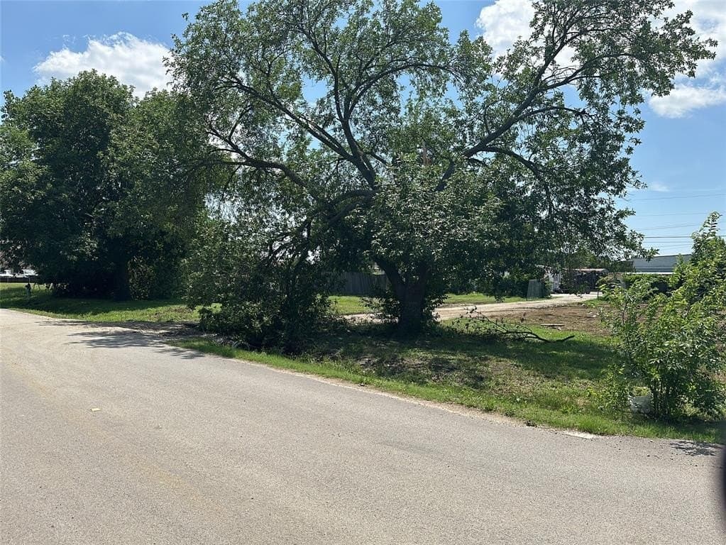 0.14 acres in Denton County - photo 9