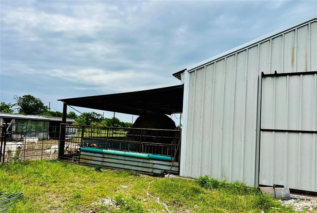 13 acres in Navarro County - photo 11