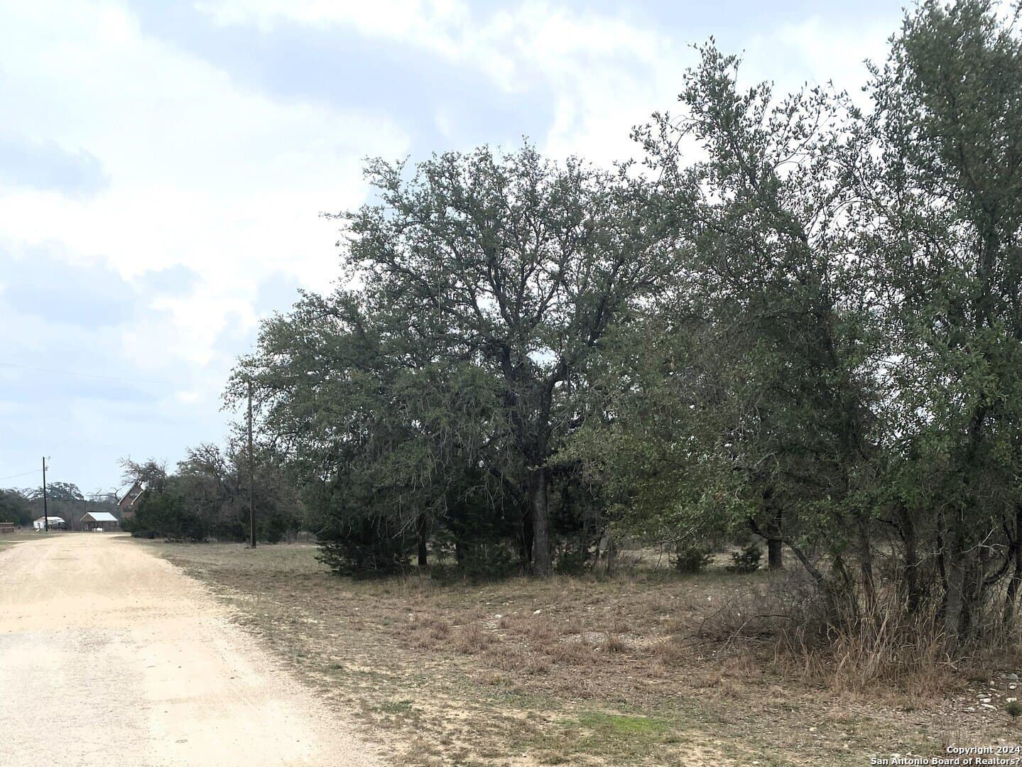 0.47 acres in Bandera County - photo 5