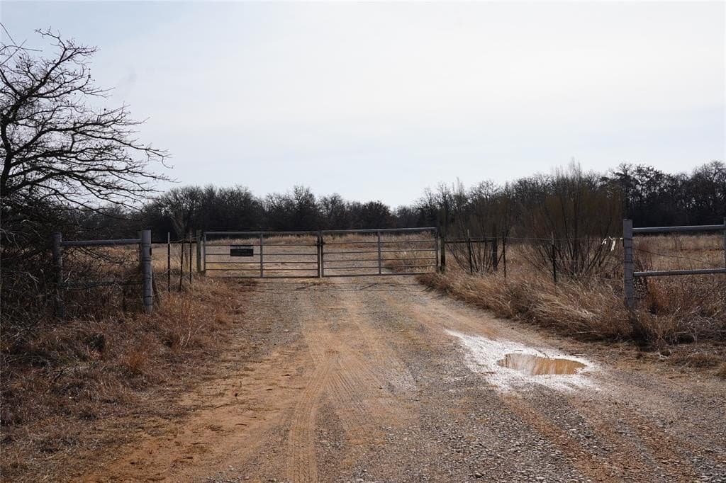 10.37 acres in Eastland County - photo 12