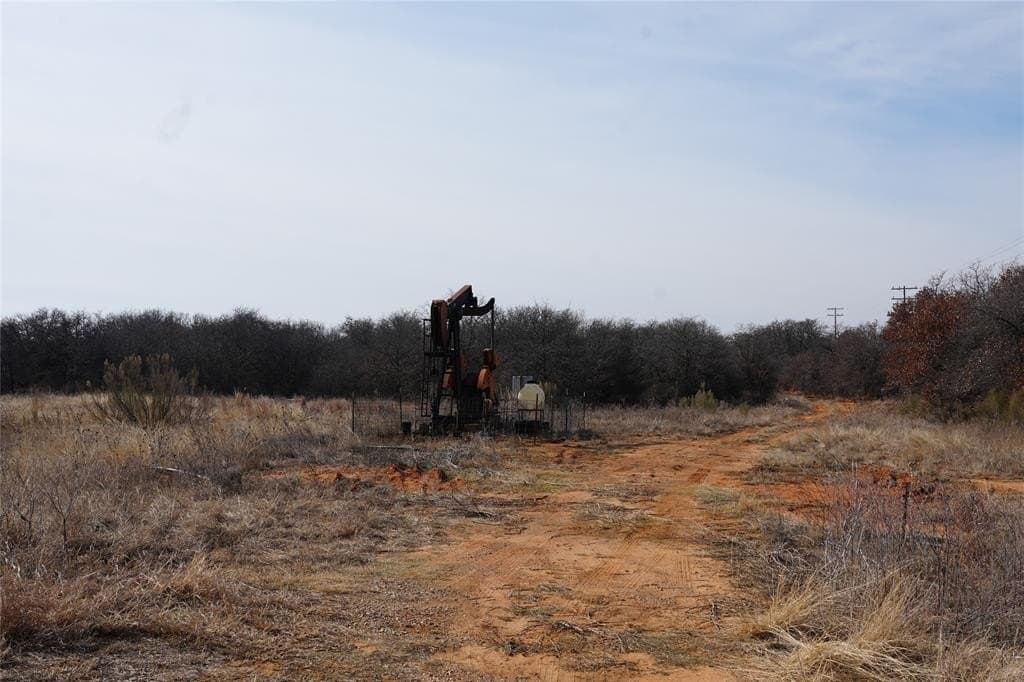 10.37 acres in Eastland County - photo 15