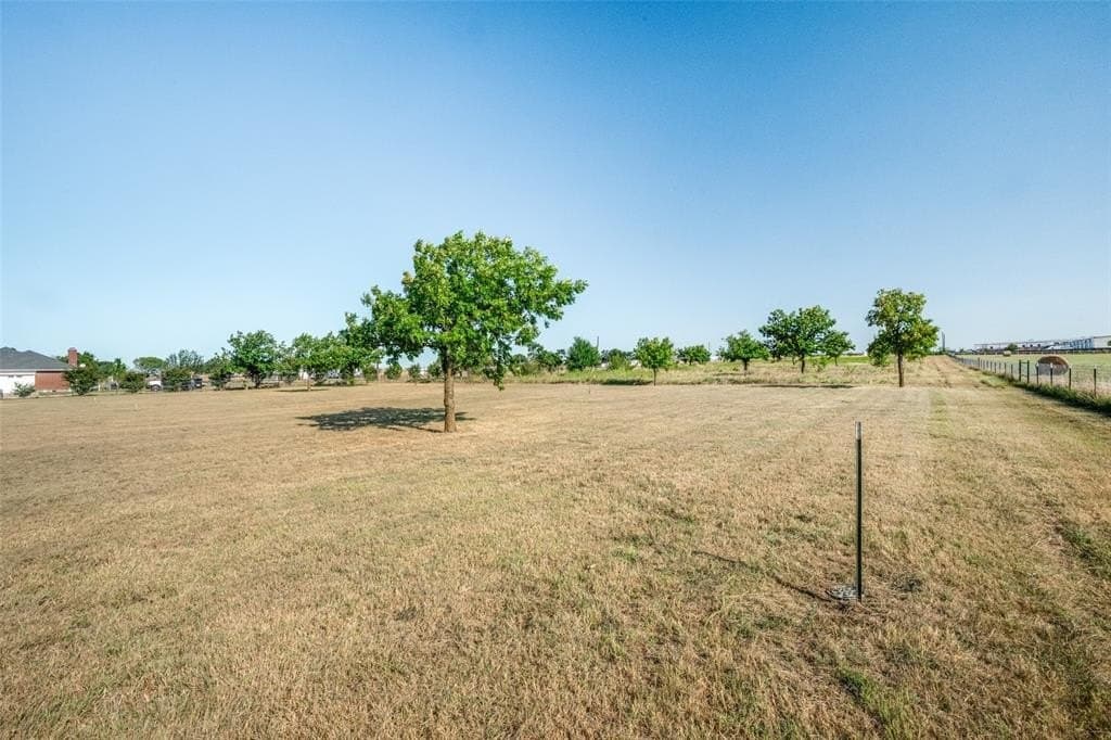 5 acres in Denton County - photo 8