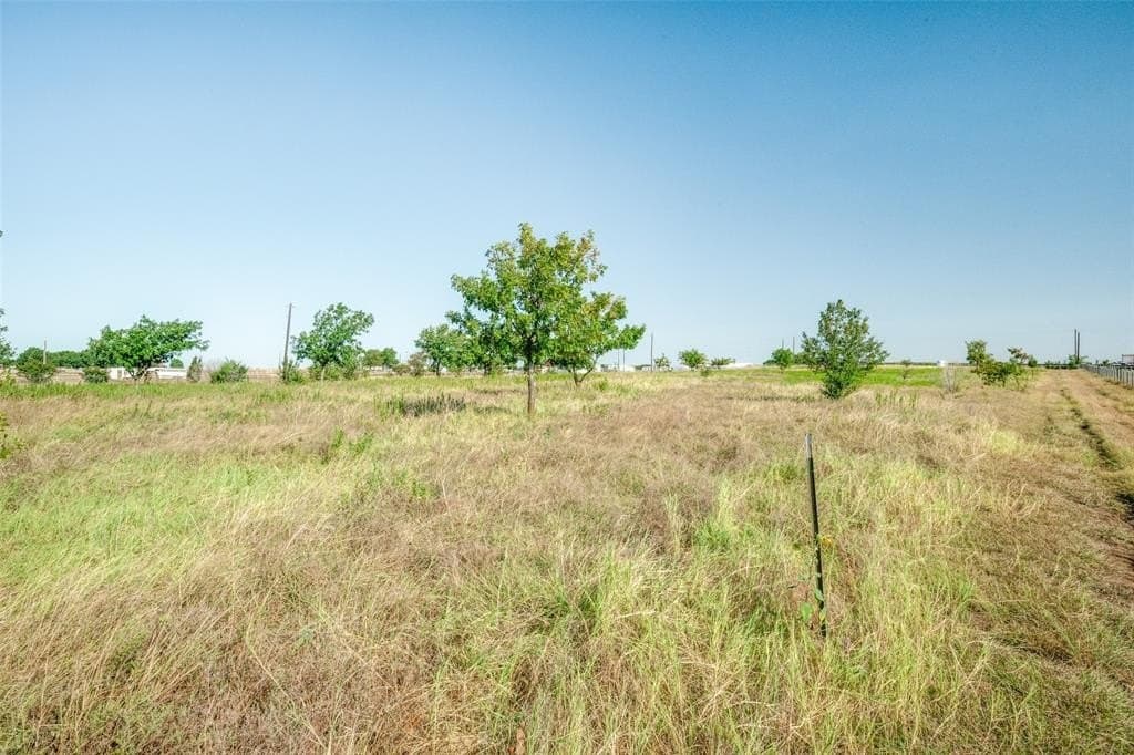 5 acres in Denton County - photo 9