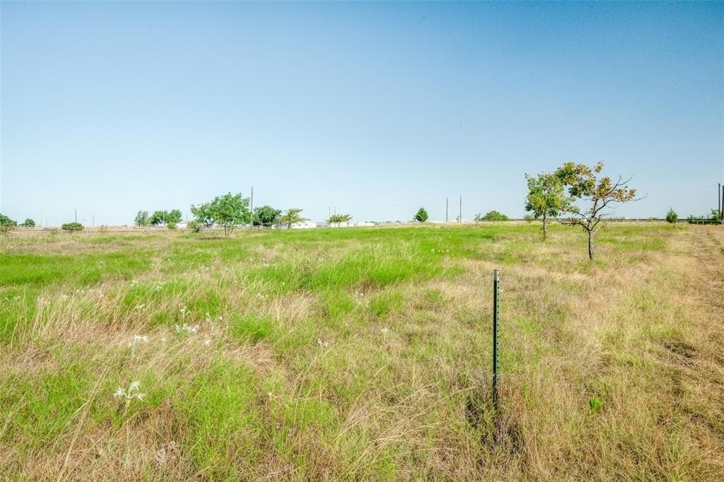 5 acres in Denton County - photo 10