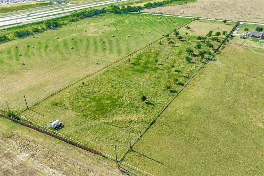 5 acres in Denton County - photo 5