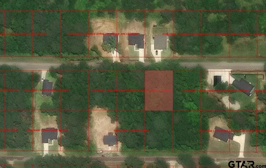 459 CAROLINE LN