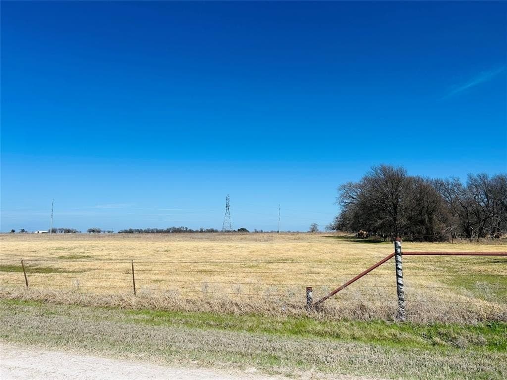 11.75 acres in Hill County - photo 3