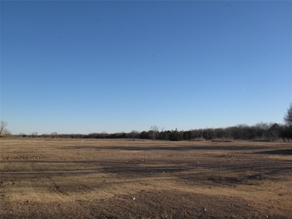 1.61 acres in Ellis County - photo 2