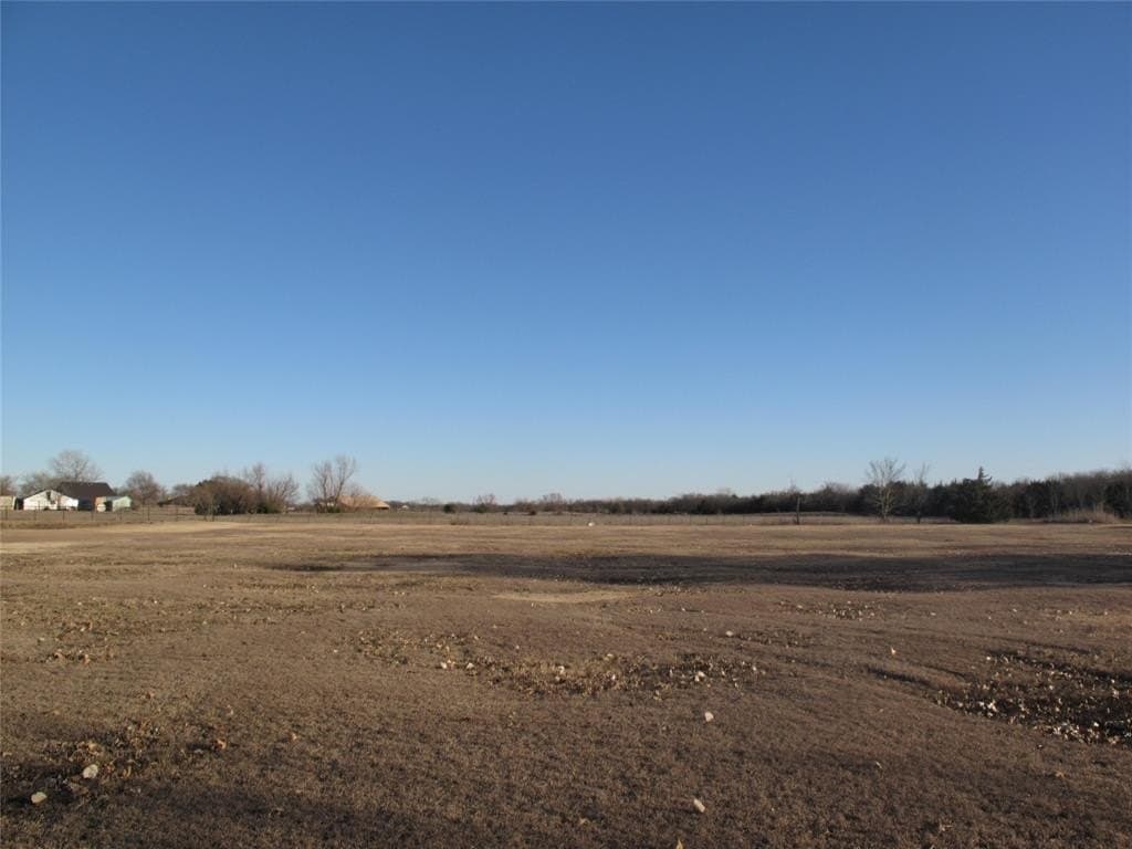 1.61 acres in Ellis County - photo 5