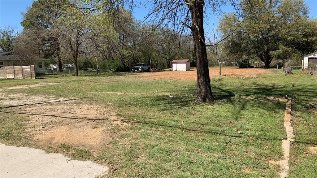0.67 acres in Tarrant County - photo 2