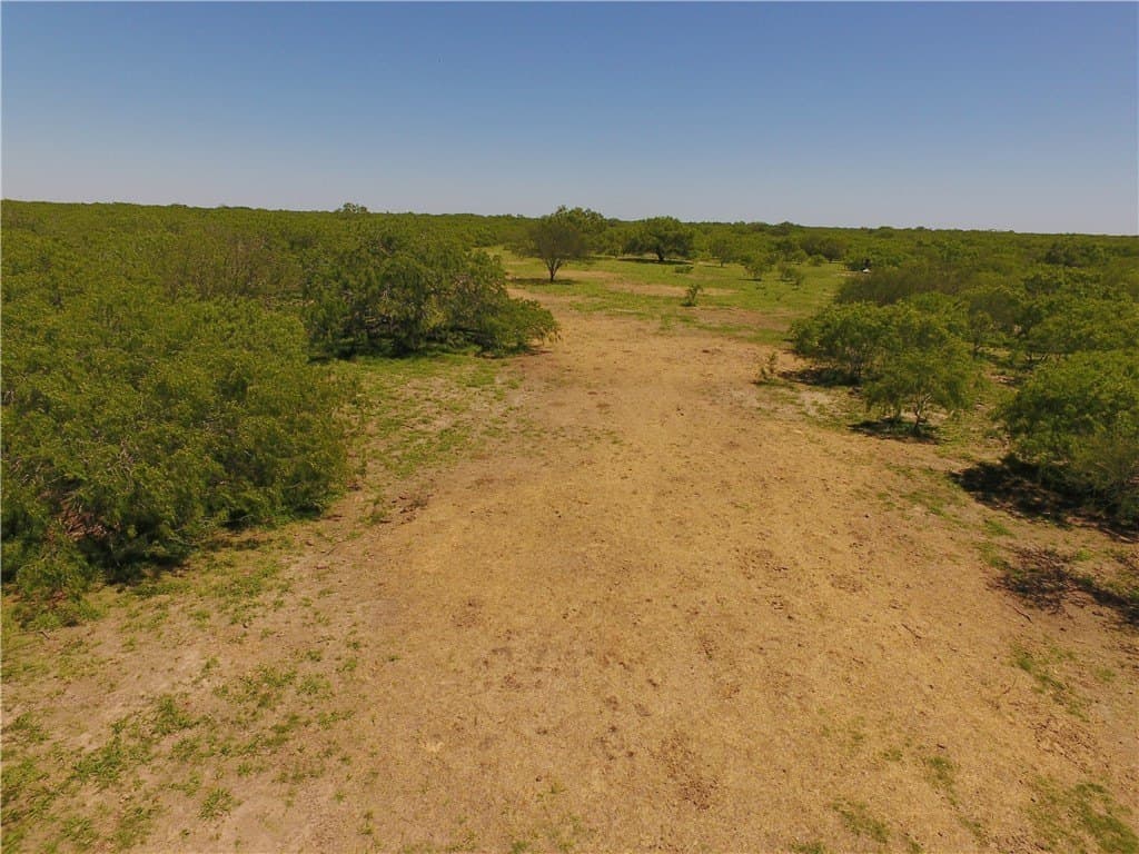 158.31 acres in Kleberg County - photo 6
