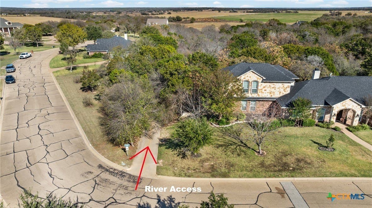 0.68 acres in McLennan County - photo 6