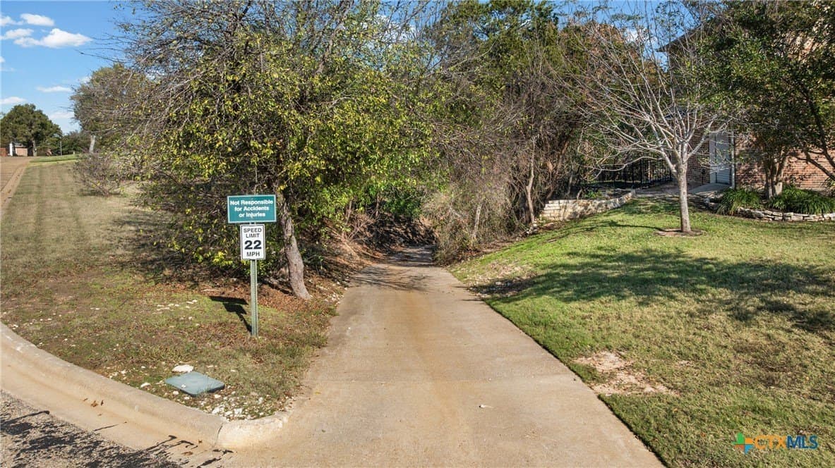 0.68 acres in McLennan County - photo 7