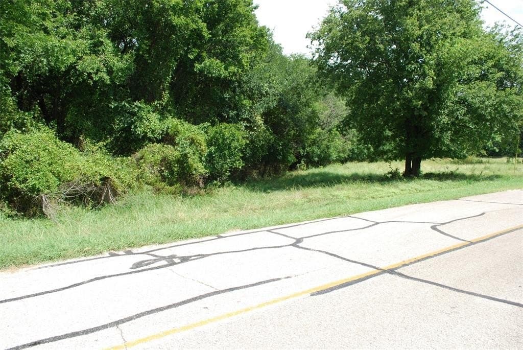 0.56 acres in Hill County - photo 19